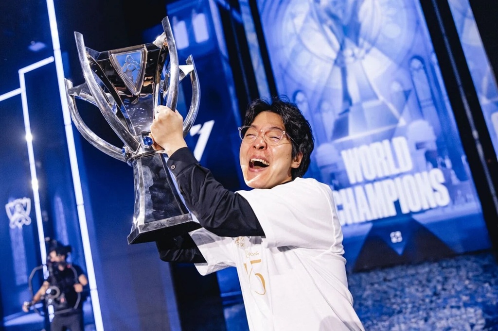 T1 kkOma se sincera sobre su mayor arrepentimiento en el Worlds y promete aprender de sus errores del pasado